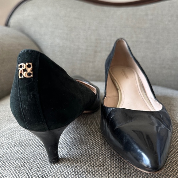 Coach Pump Leather toe Suede Heel Woman's Size 7 Black Low Kitten Heel Slip On - Picture 1 of 5